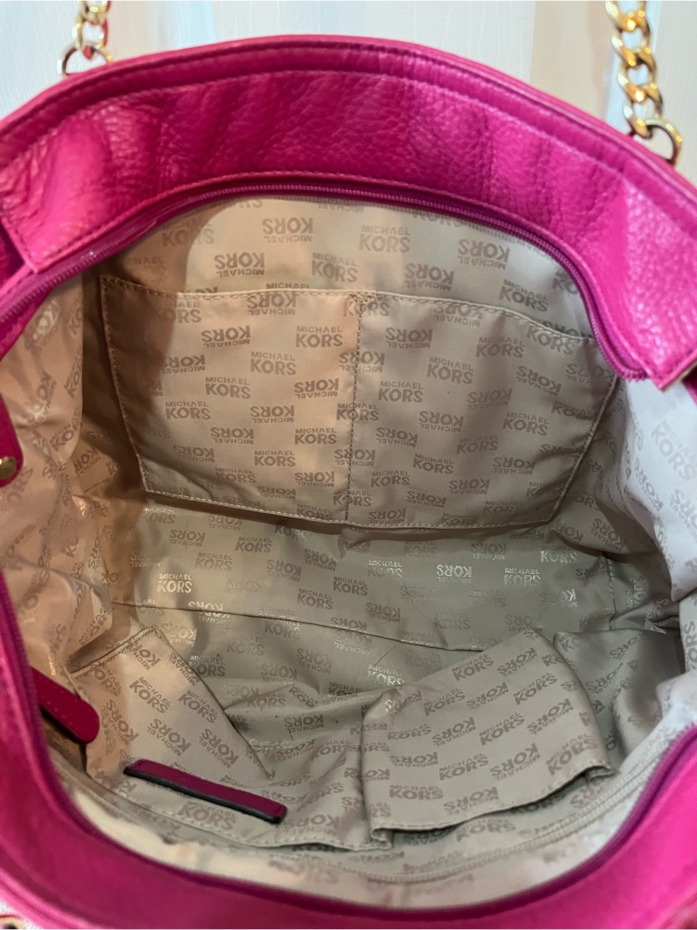 Michael Kors Fuchsia Leather Tote with Gold Chain Details - Picture 6 of 15